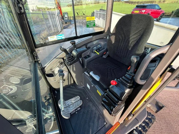 Mini Pelle Volvo ECR25D